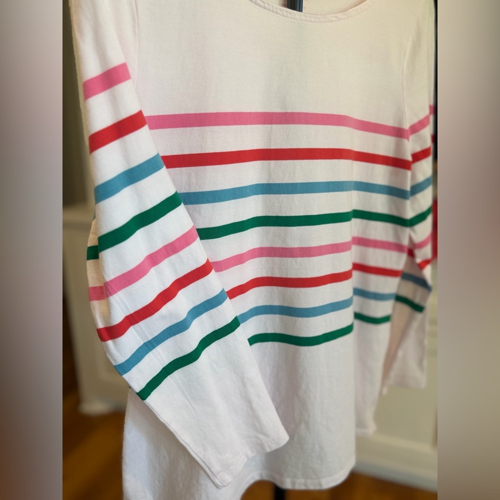 Boden White Tee with Pale Pink Logo - Picture 3 of 9